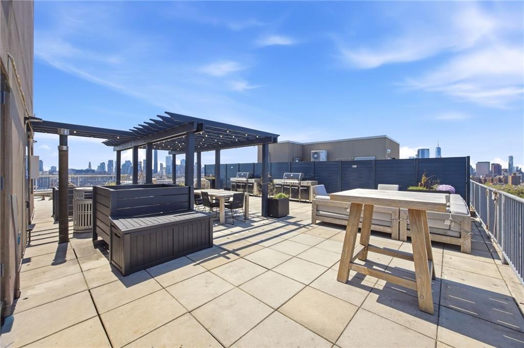 440 Kent Avenue 19B, Brooklyn, New York, 11249 image 15