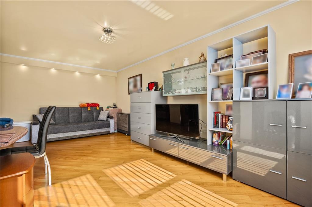 3395 Nostrand Avenue 2C, Brooklyn, New York, 11229 image 6