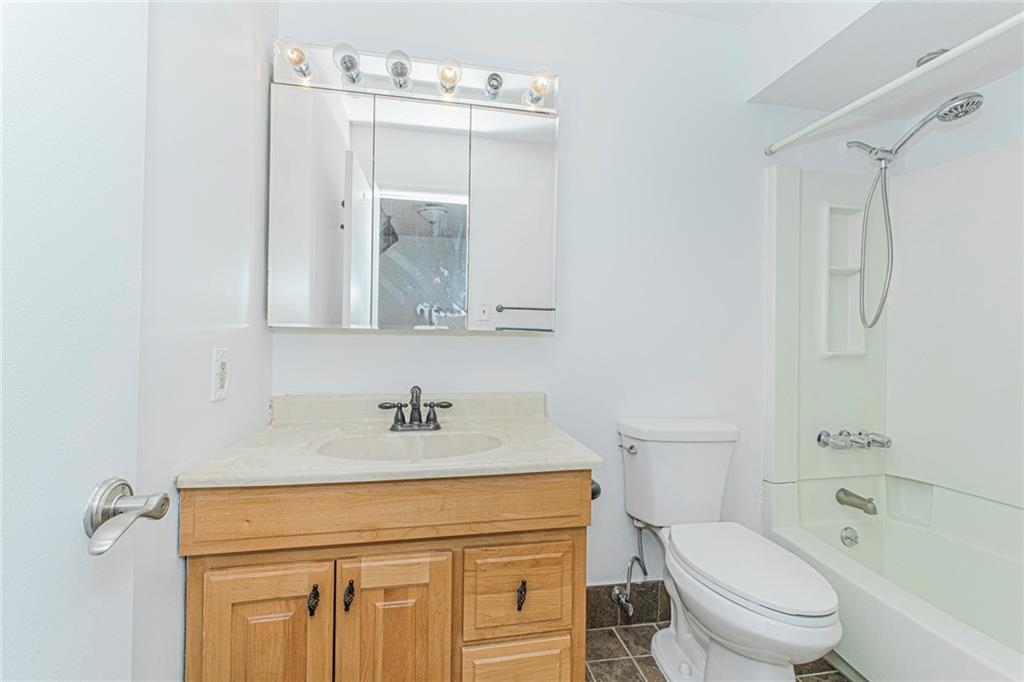 1962 Arthur Kill Road, Staten  Island, New York, 10312 image 15