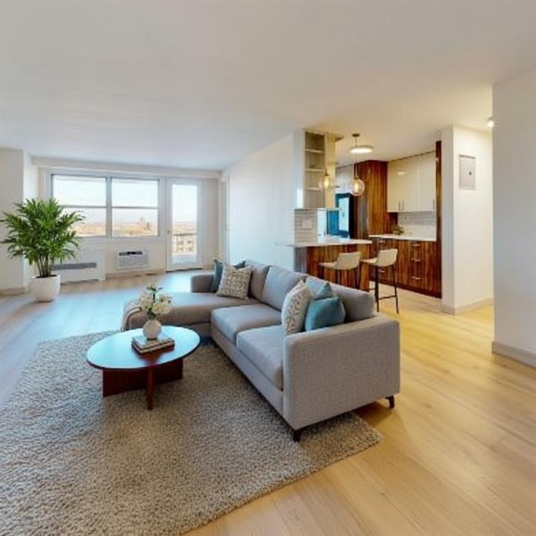 35 Seacoast Terrace 9C Image 1
