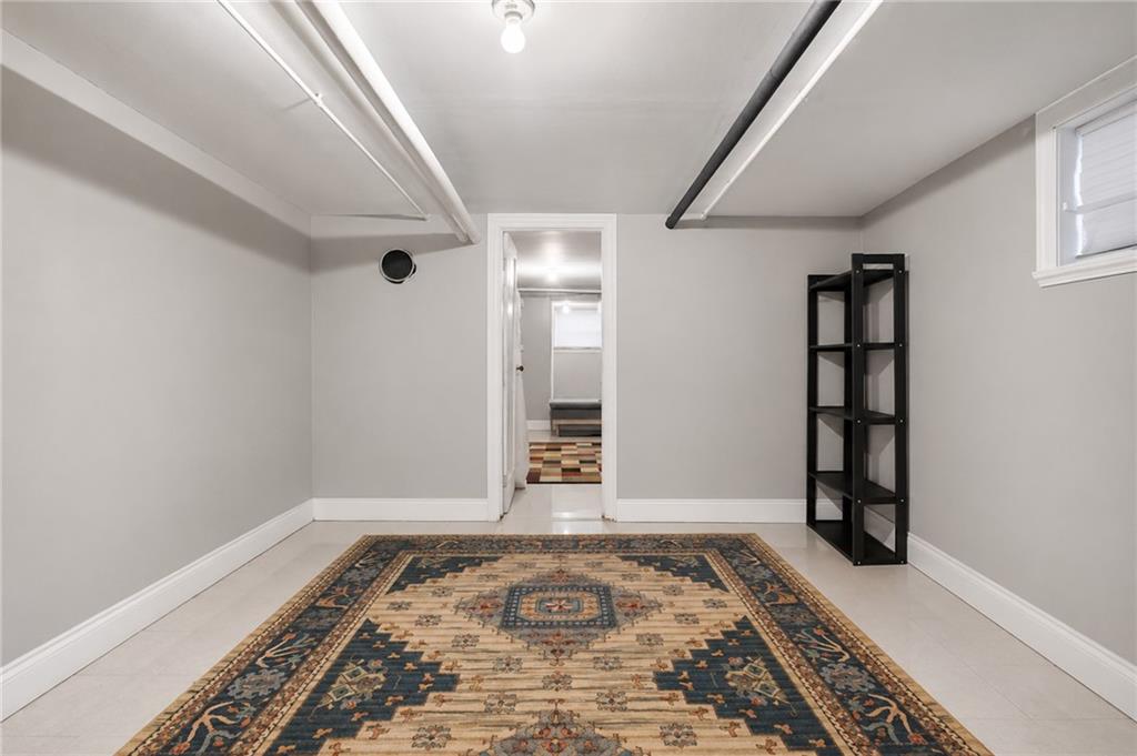 18 Lloyd Court, Brooklyn, New York, 11223 image 14