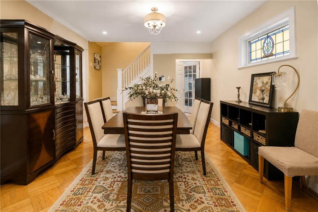 18 Lloyd Court, Brooklyn, New York, 11223 image 8