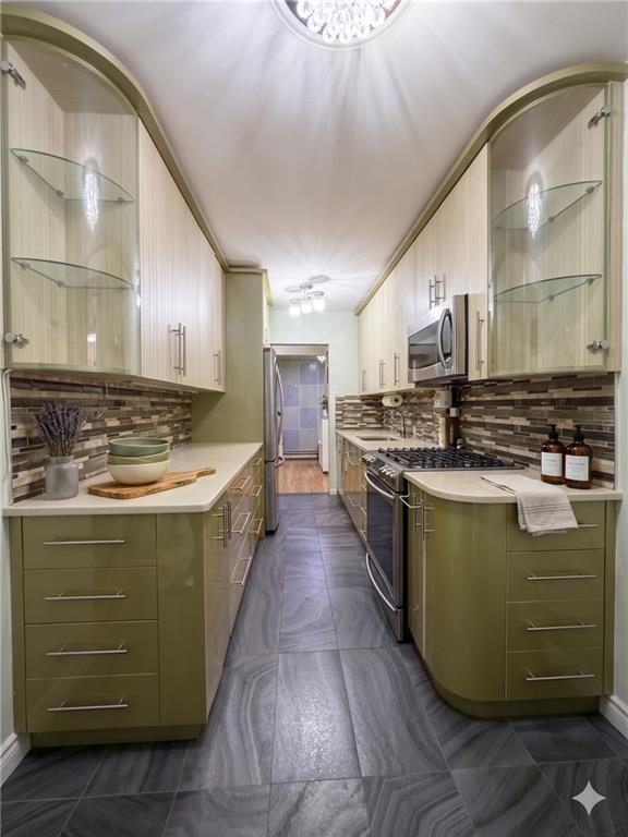 2514 East 7th Street 5G Image 1