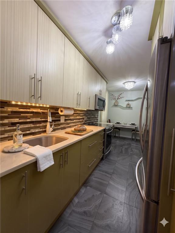 2514 East 7th Street 5G Image 2