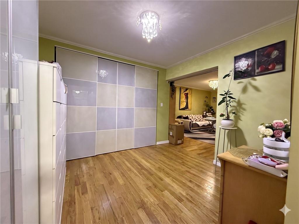 2514 East 7th Street 5G Image 5