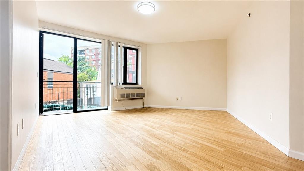6070 Woodhaven Boulevard 3F Image 2