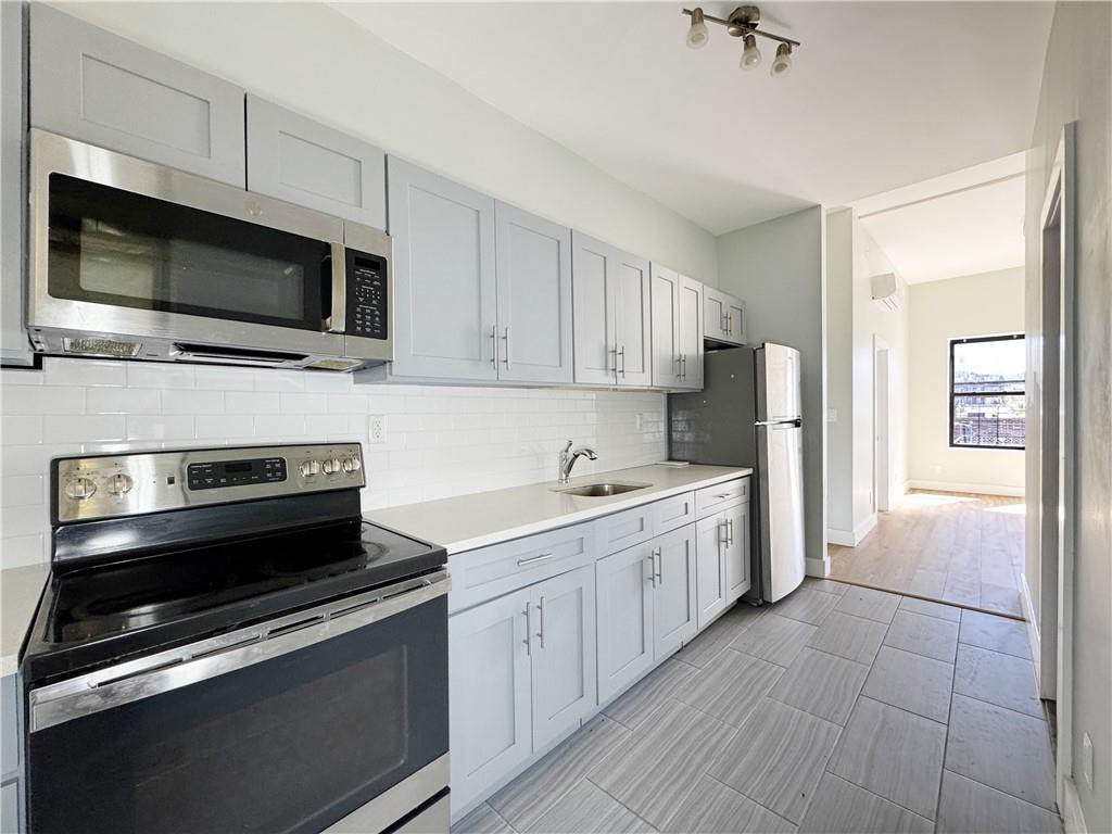 2850 West 17th Street, Brooklyn, New York, 11224 image 15