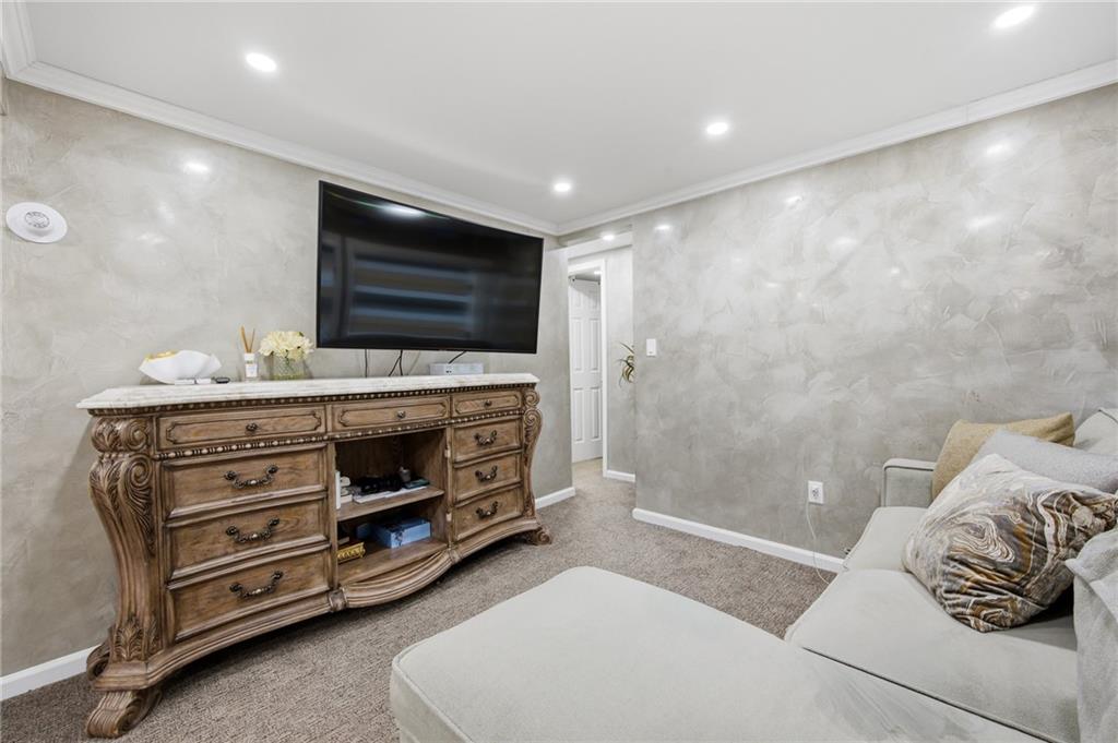 274 North Utica Avenue, Massapequa, New York, 11758 image 17