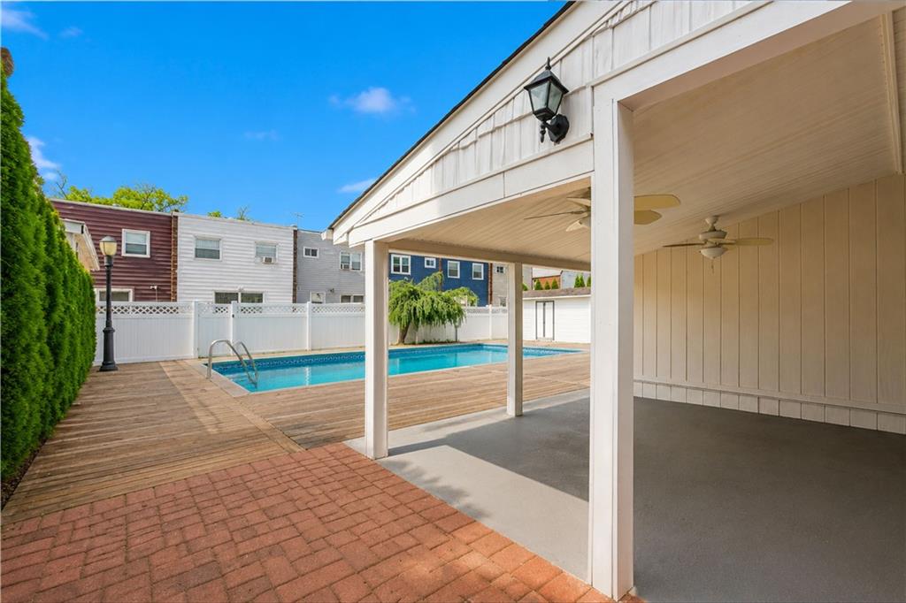 106 Lander Avenue Image 1