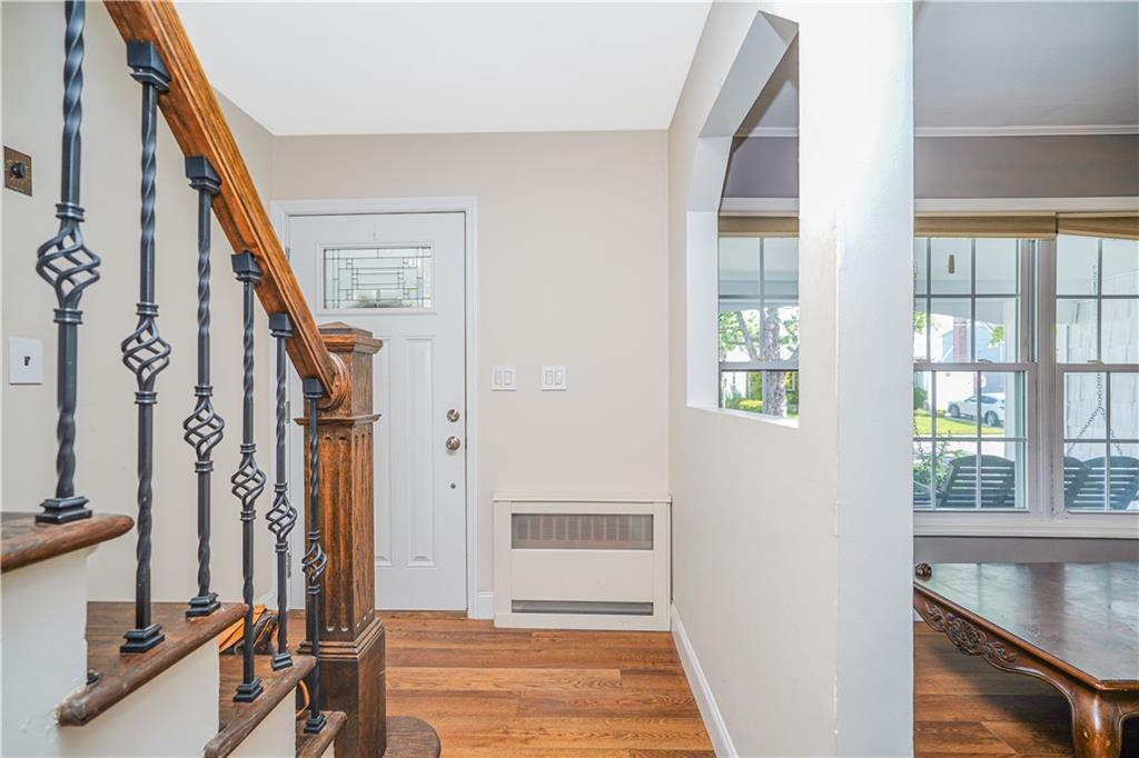 106 Lander Avenue Image 3