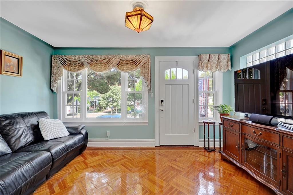 7607 Colonial Road Image 1