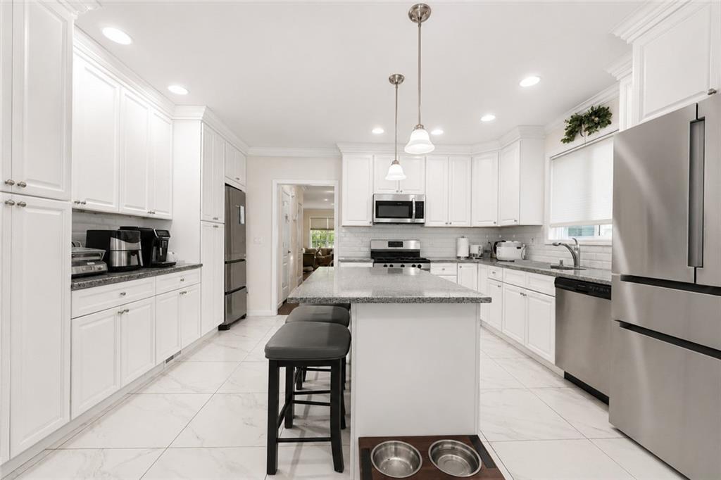 23 Jade Court, Staten  Island, New York, 10309 image 6