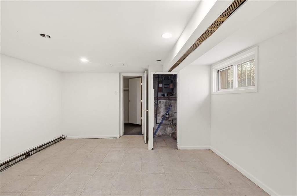 2083 East 1st Street, Brooklyn, New York, 11223 image 19