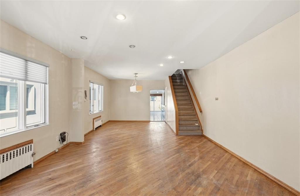 2083 East 1st Street Image 3