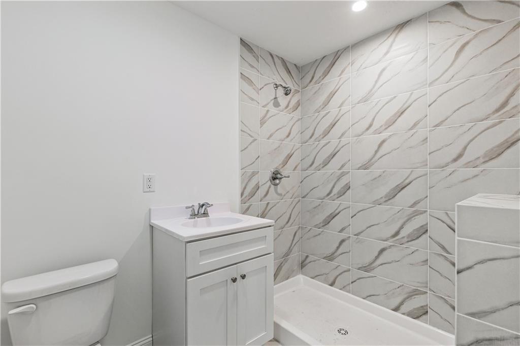 1016 Annadale Road, Staten  Island, New York, 10312 image 39