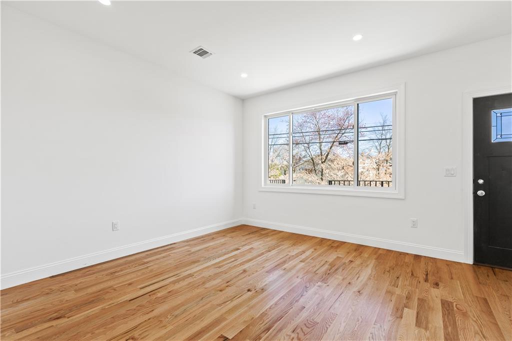 1016 Annadale Road, Staten  Island, New York, 10312 image 6