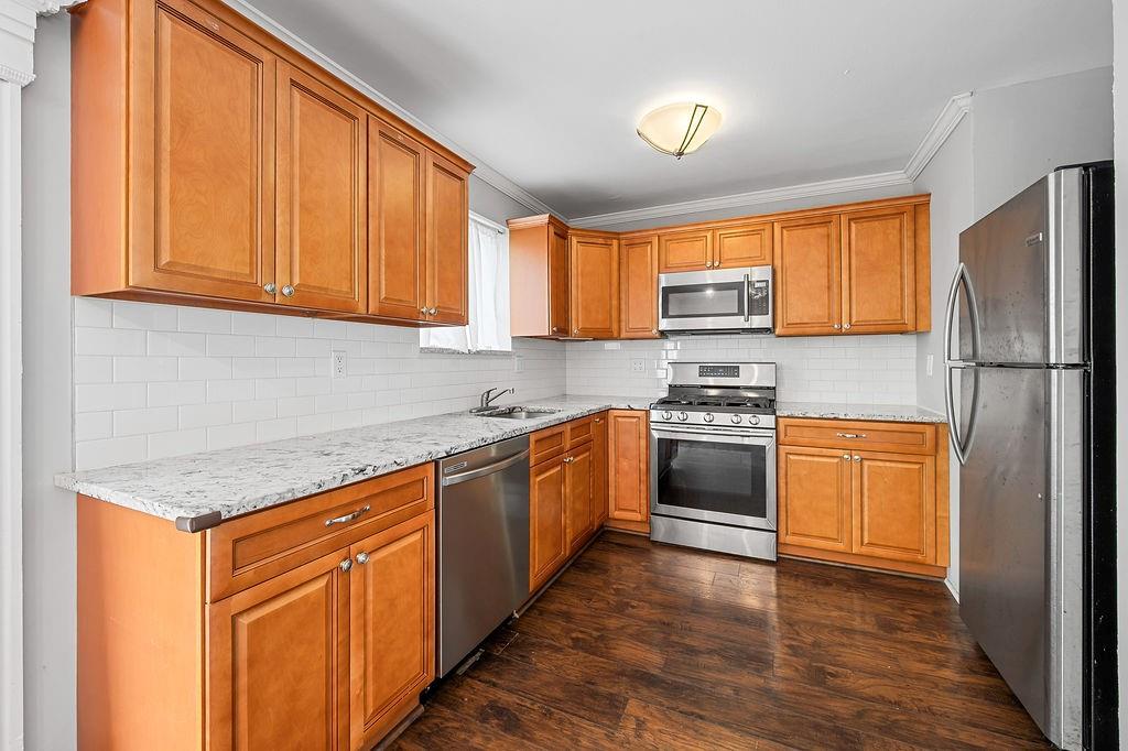 342 Hillbrook Drive 342, Staten  Island, New York, 10305 image 11