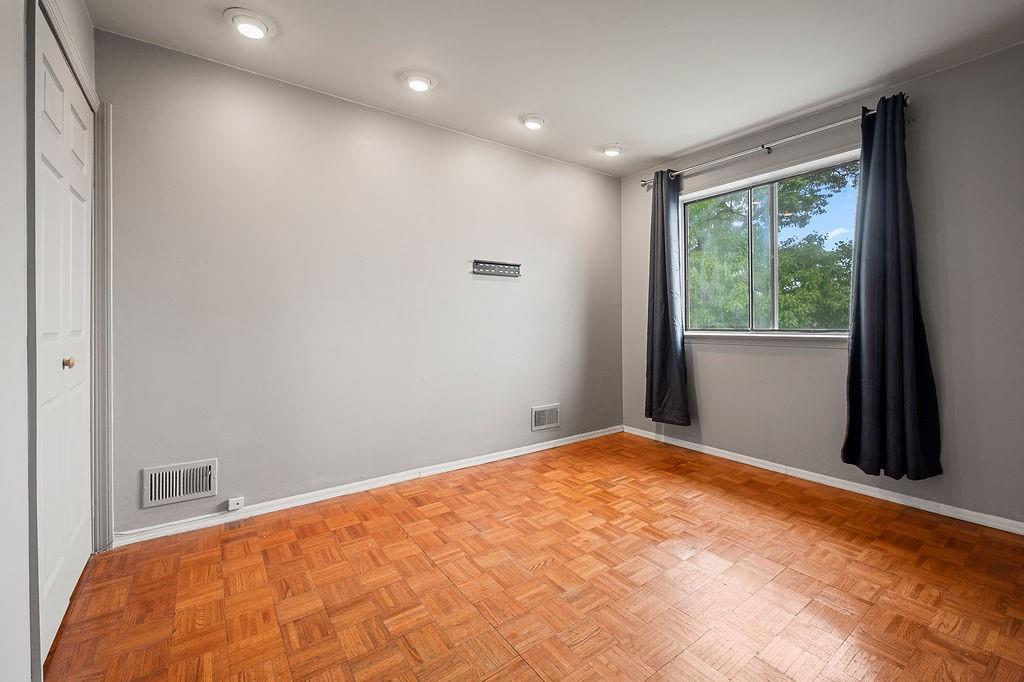 342 Hillbrook Drive 342, Staten  Island, New York, 10305 image 19