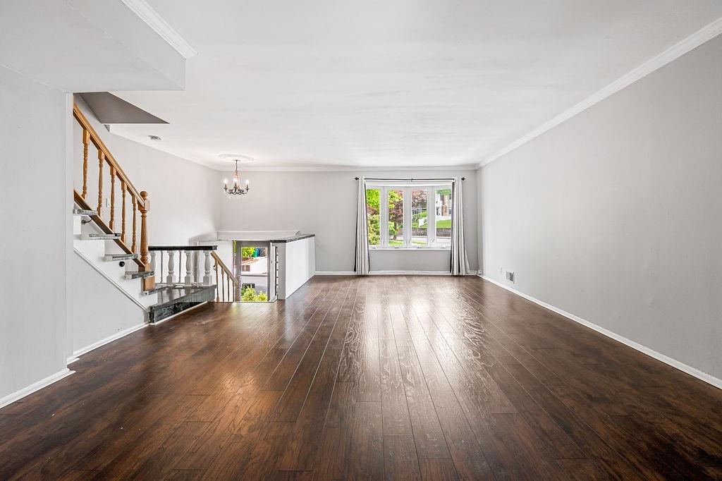 342 Hillbrook Drive 342, Staten  Island, New York, 10305 image 6