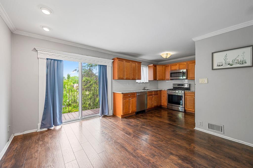 342 Hillbrook Drive 342, Staten  Island, New York, 10305 image 9