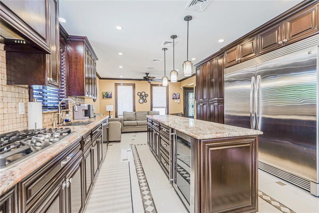 14 Walnut Place, Staten  Island, New York, 10306 image 12