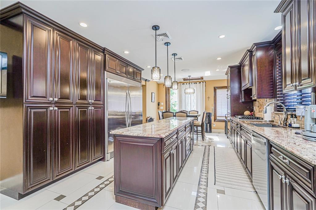 14 Walnut Place, Staten  Island, New York, 10306 image 13