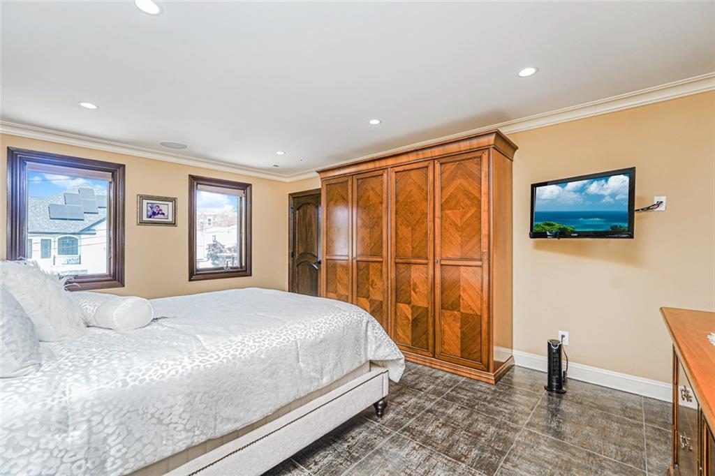 14 Walnut Place, Staten  Island, New York, 10306 image 19