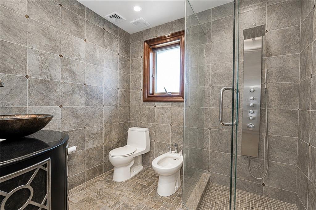 14 Walnut Place, Staten  Island, New York, 10306 image 21