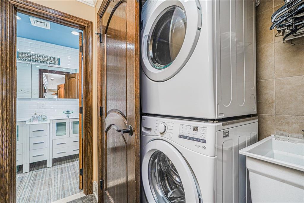 14 Walnut Place, Staten  Island, New York, 10306 image 30