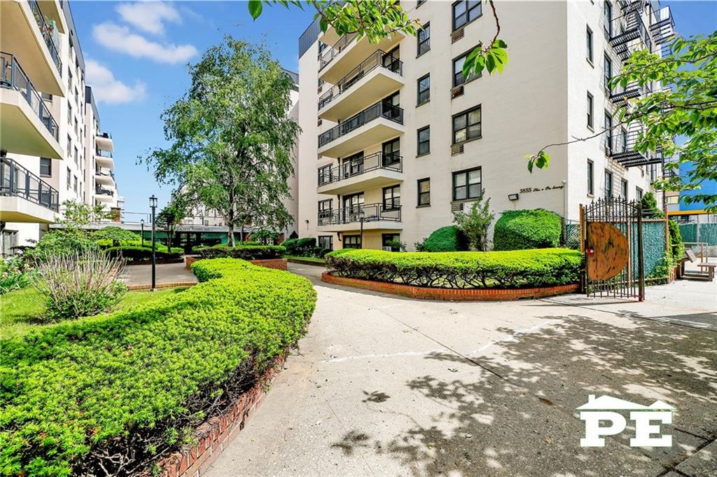 3855 Shore Parkway 2L, Brooklyn, New York, 11235 image 20