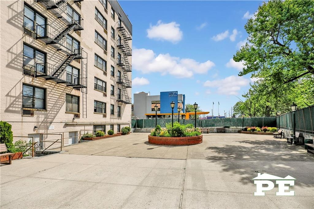 3855 Shore Parkway 2L, Brooklyn, New York, 11235 image 22