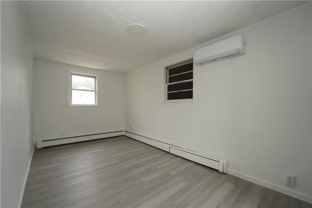 32 Linda Avenue, Staten  Island, New York, 10305 image 9