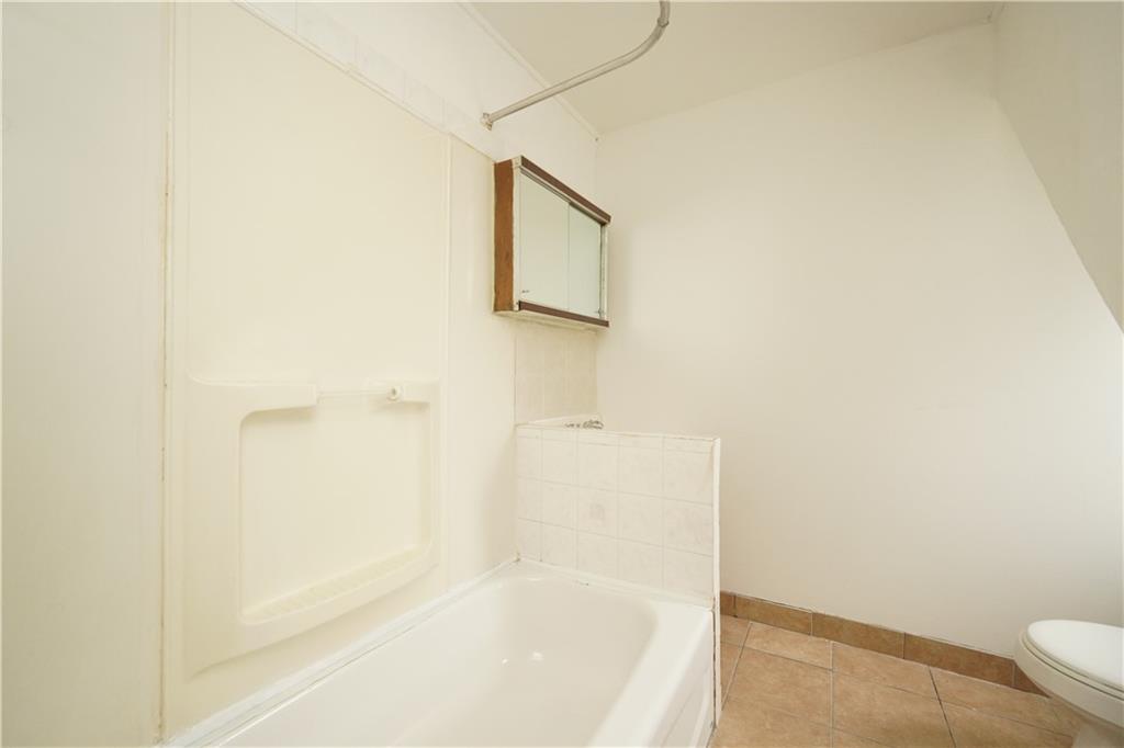 32 Linda Avenue, Staten  Island, New York, 10305 image 10
