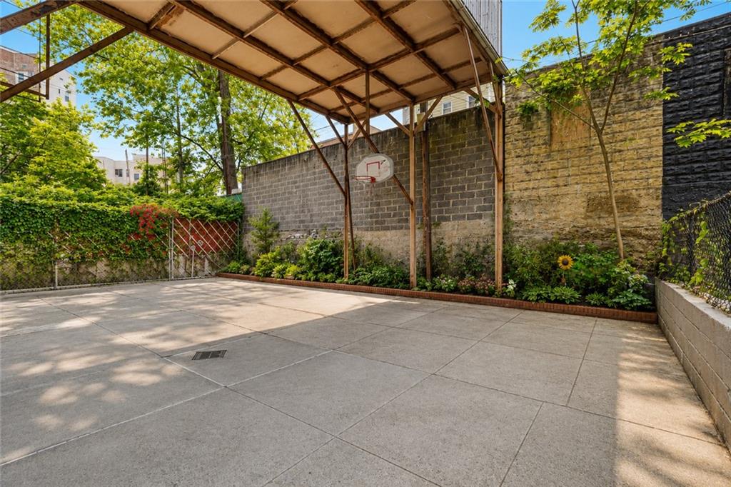 223 96th Street, Brooklyn, New York, 11209 image 33