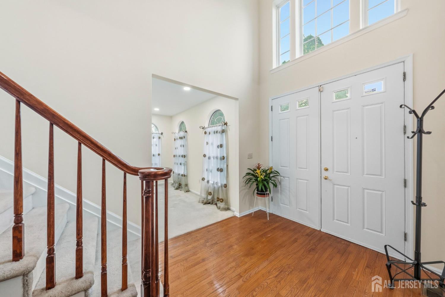 10 Julie Court, Franklin, NJ, 08873 image 6