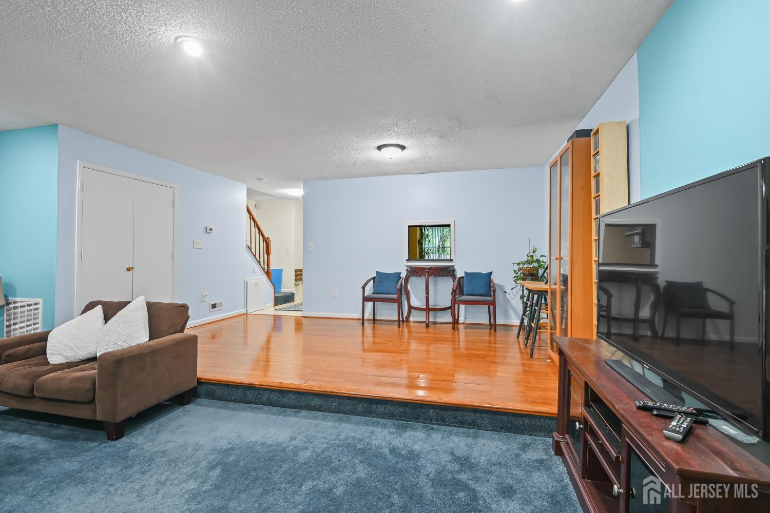 67 Albury Way, North Brunswick, NJ, 08902 image 10