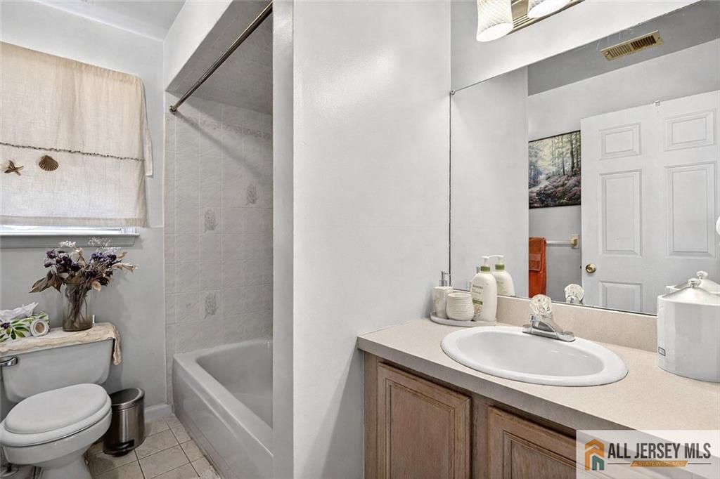 28 Glynn Court, NJ, 08859 image 31