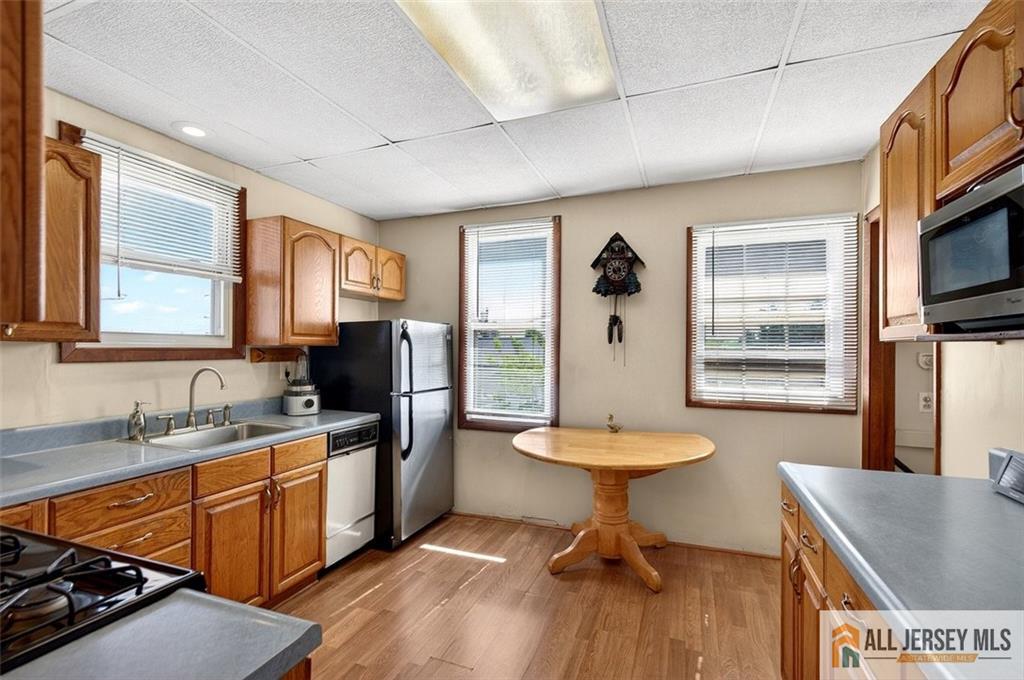 948 Rahway Avenue Image 5