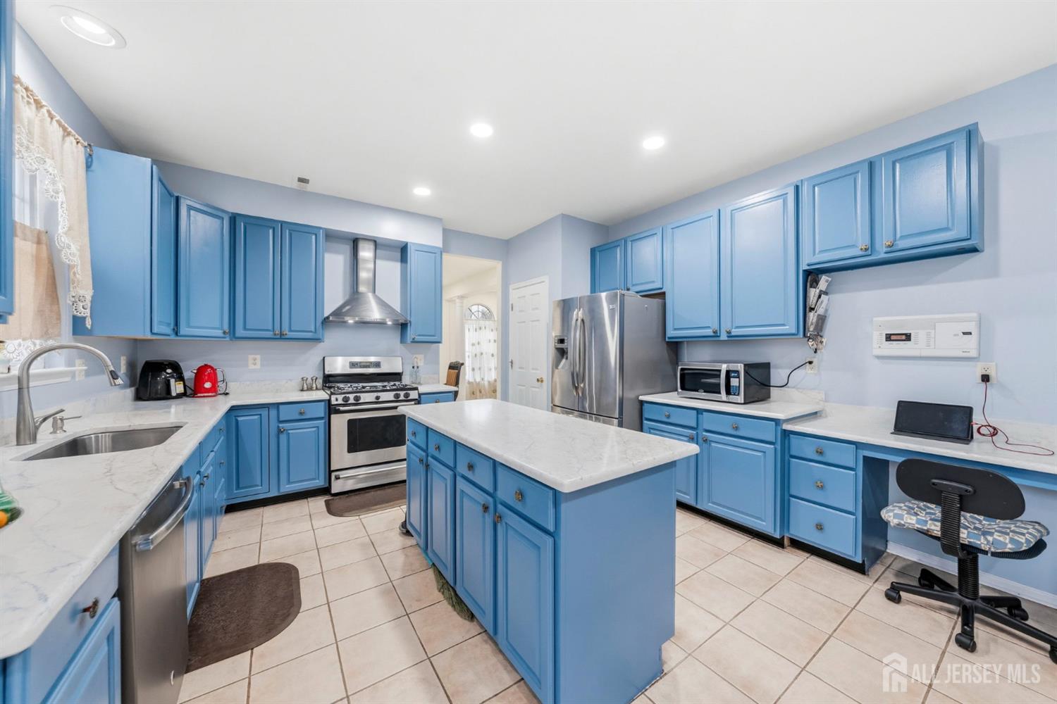 10 Julie Court, Franklin, NJ, 08873 image 14