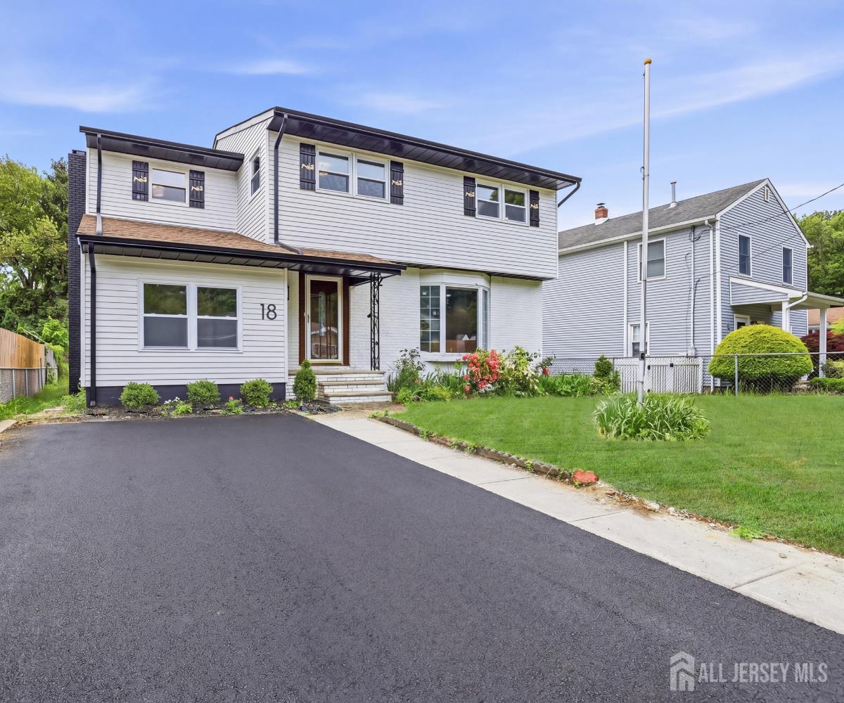 18 muth Street Image 3