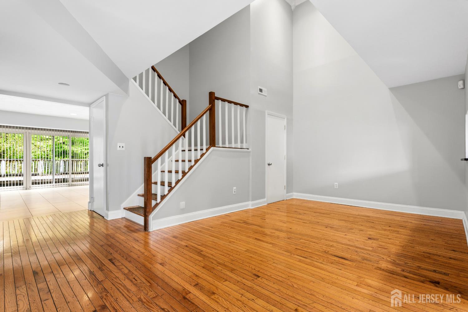 88 Wilshire Court Image 5