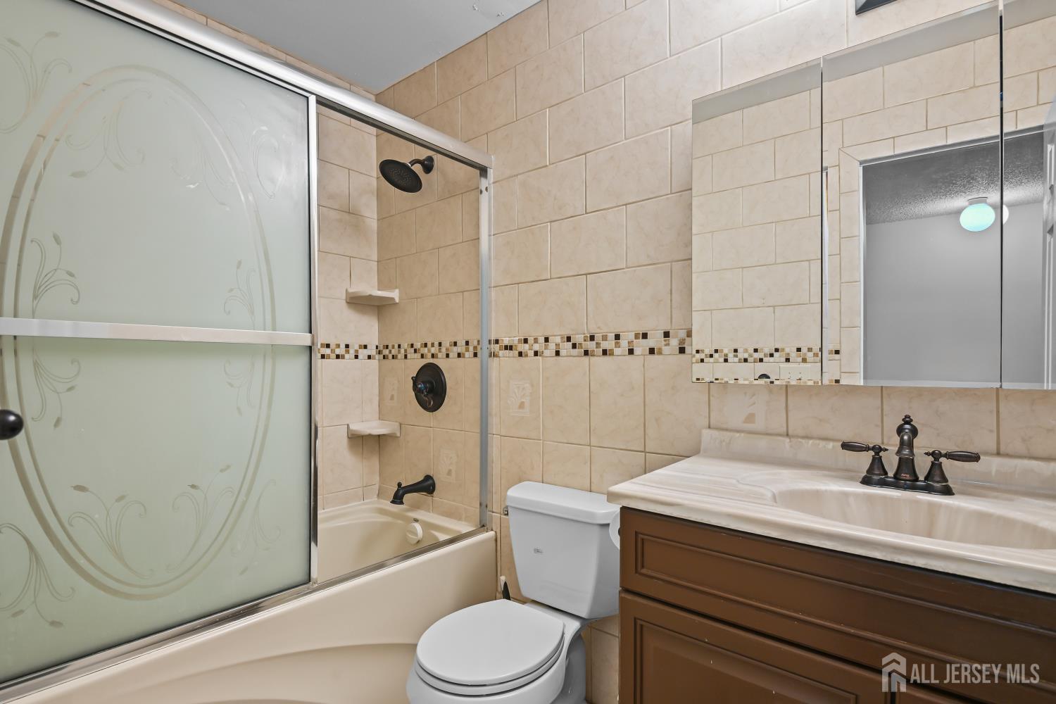 67 Albury Way, North Brunswick, NJ, 08902 image 18