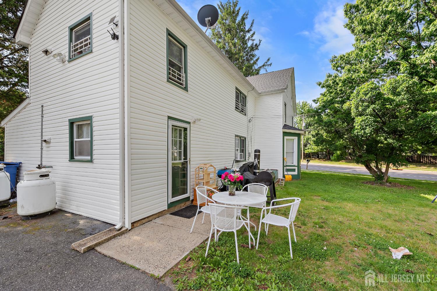 472 Buckelew Avenue, Monroe, NJ, 08831 image 35