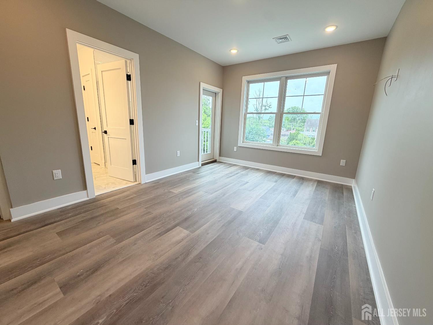 367 Ferris Street, South Amboy, NJ, 08879 image 10