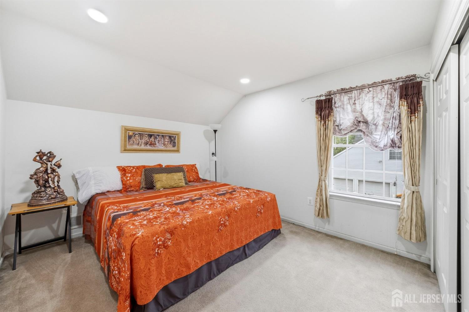 10 Julie Court, Franklin, NJ, 08873 image 33
