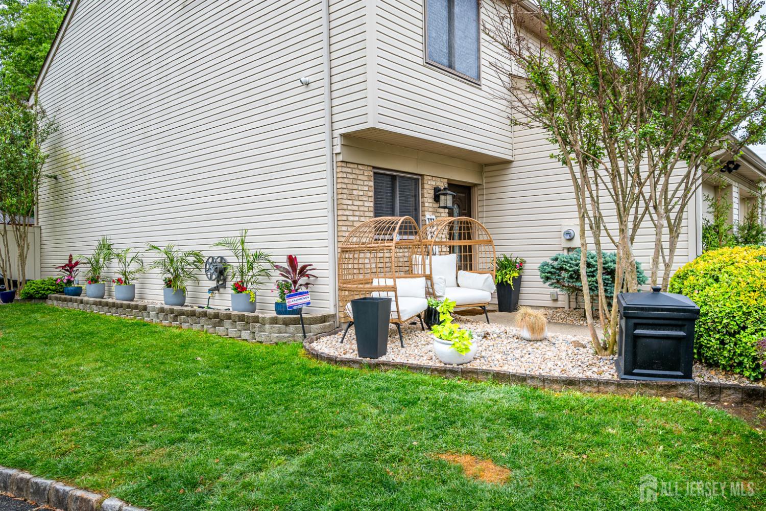 85 Homestead Drive Image 1