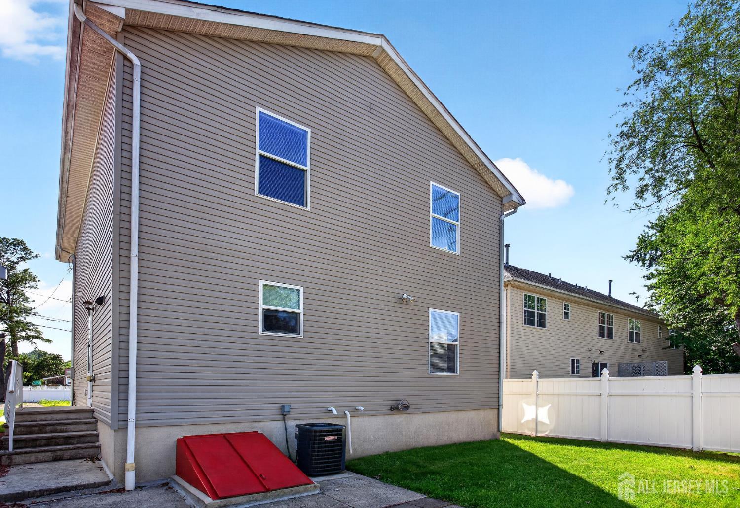 977 Cox Road Image 4