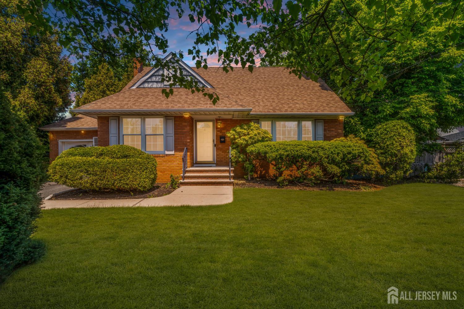 4 Conover Court, Edison, NJ, 08817