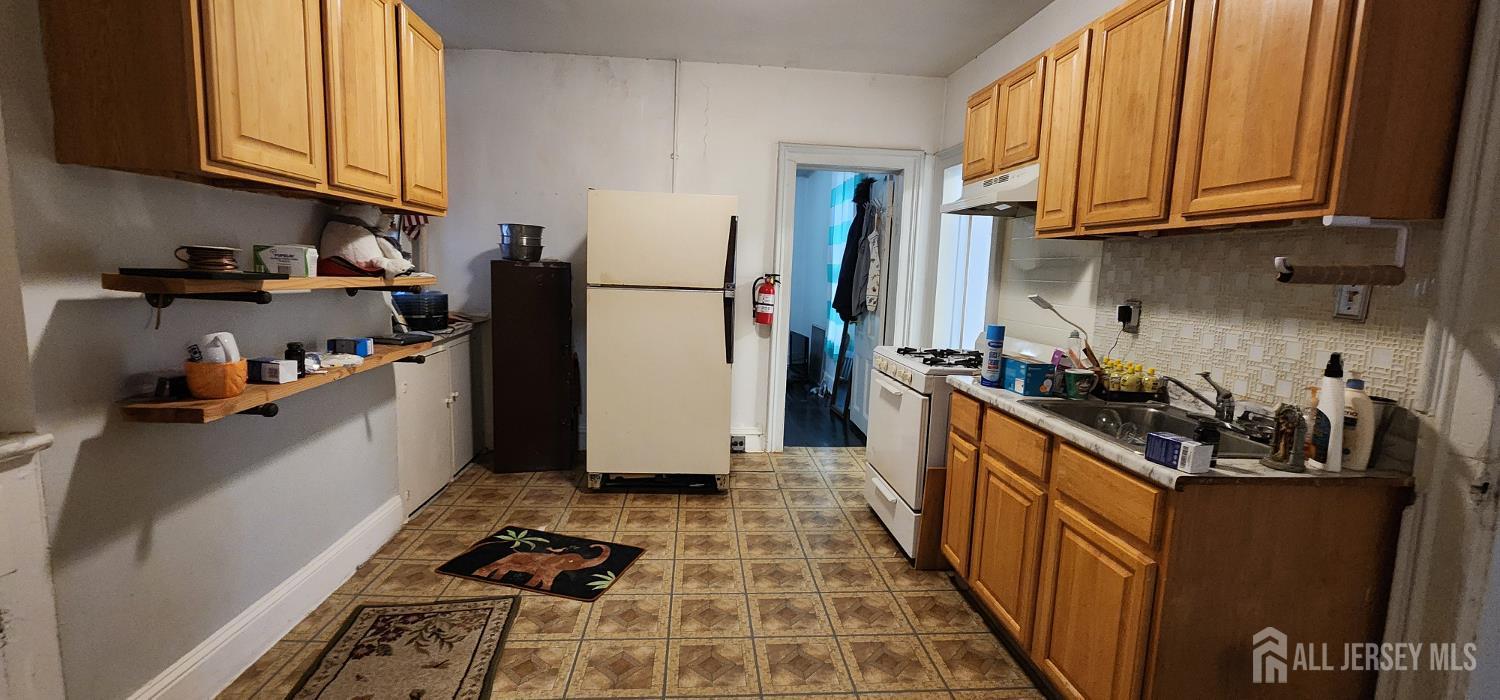 299 Townsend Street, New Brunswick, NJ, 08901 image 9