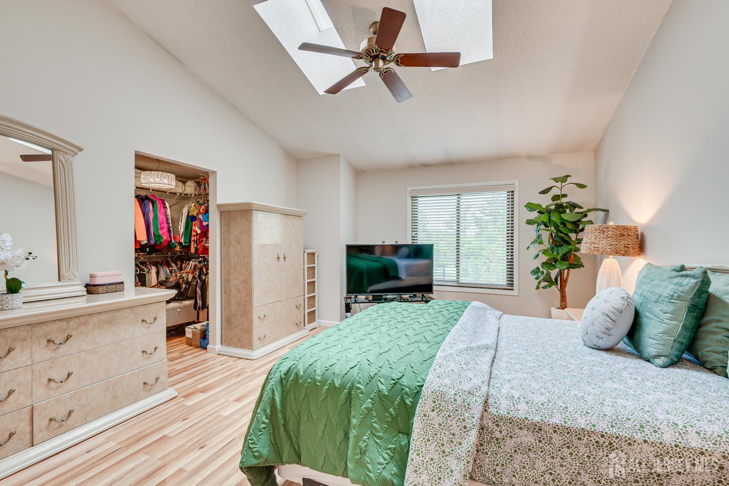 85 Homestead Drive, Old Bridge, NJ, 07747 image 9
